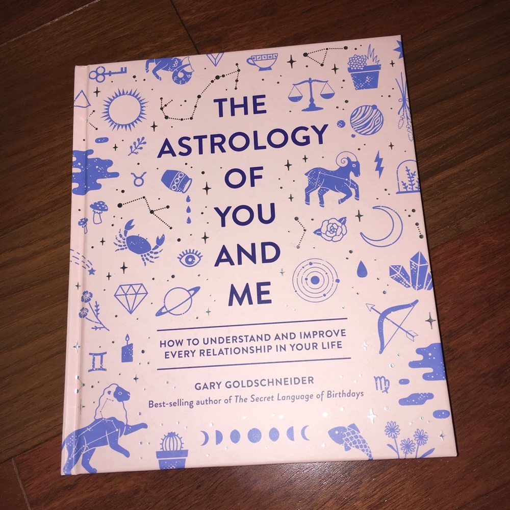 The Astrology of You and Me Book ⭐️🌟💫✨
